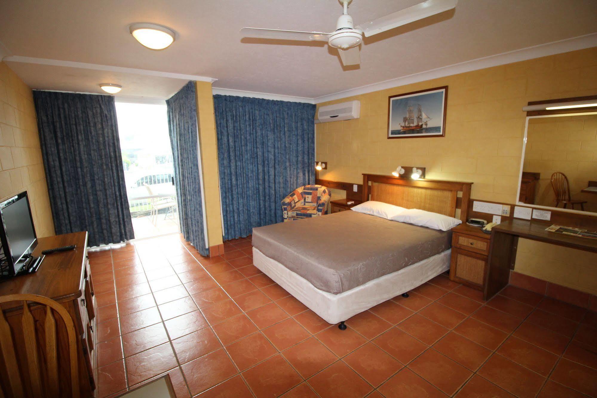 鸸鹋园奋进酒店 Emu Park 外观 照片